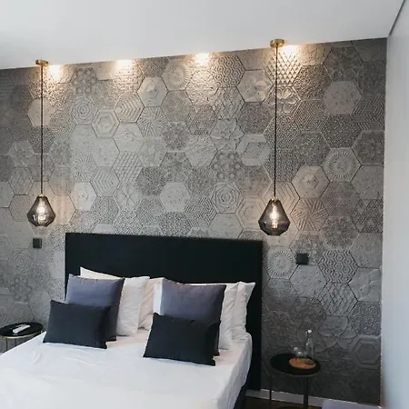 &tales - לינה וארוחת בוקר 3*