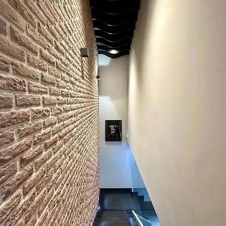 &tales - לינה וארוחת בוקר אובידוס