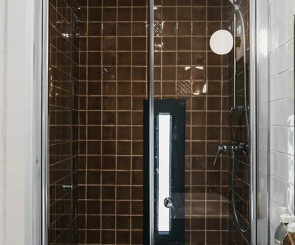 Frühstückspension &tales -